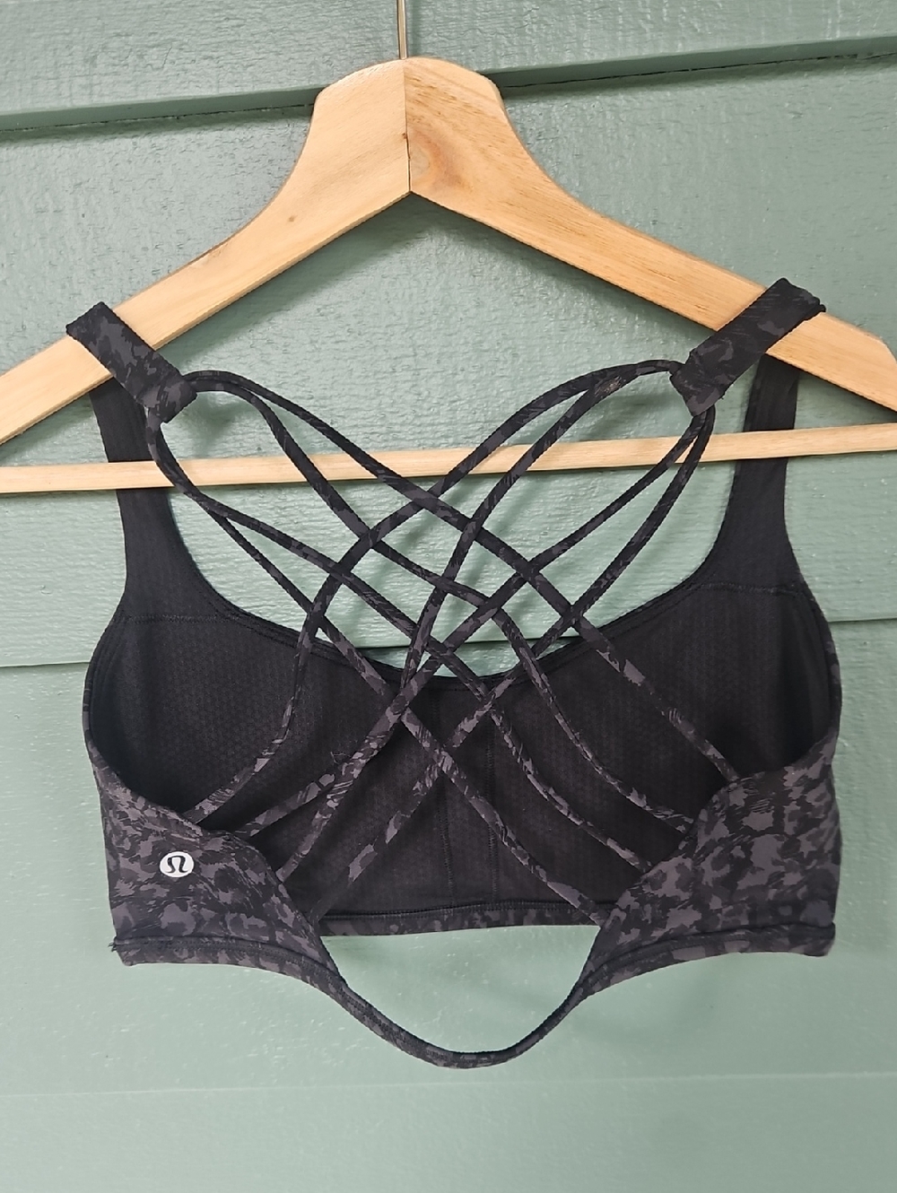 Lululemon Free To Be Sports Bra